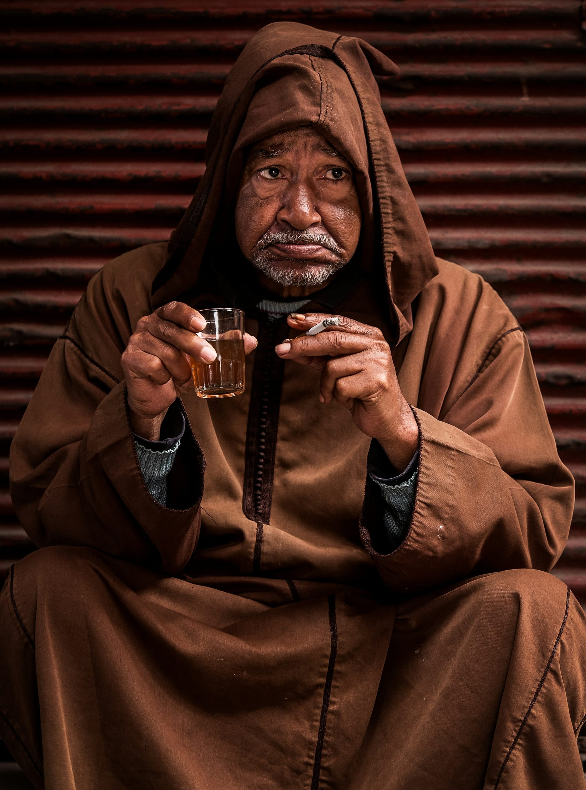 Man in djellaba, portrait of Moroccan hospitality